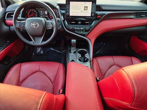 Used 2021 Toyota Camry XSE FWD image 18