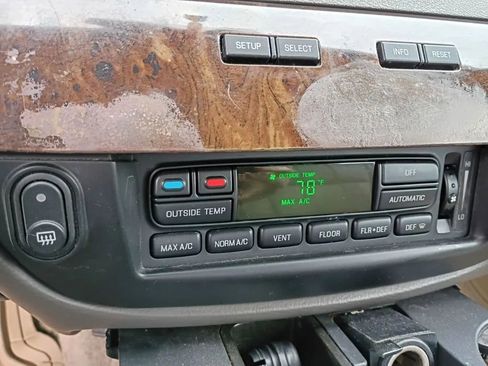 Used 2010 Mercury Grand Marquis LS image 13