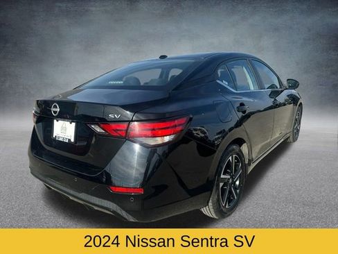 Used 2024 Nissan Sentra SV image 3