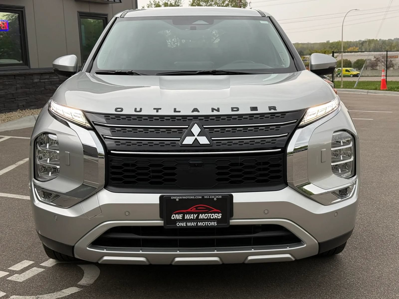 Used 2024 Mitsubishi Outlander Ralliart AWD/4WD image 8
