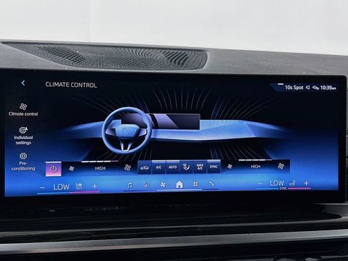 Used 2024 BMW X7 xDrive40i AWD/4WD image 22