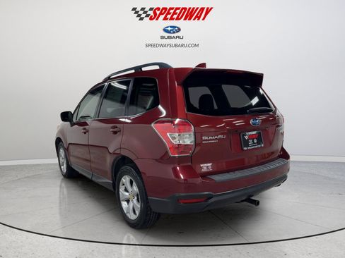 Used 2016 Subaru Forester 2.5i Limited AWD/4WD image 8