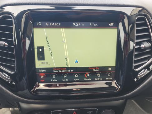Used 2018 Jeep Compass Limited w/ Navigation Group AWD/4WD image 26