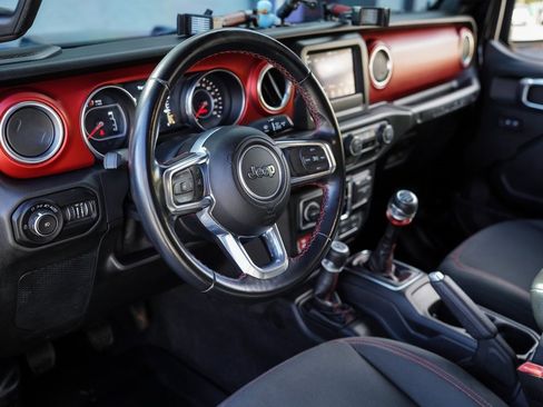 Used 2021 Jeep Wrangler Unlimited Rubicon w/ Steel Bumper Group image 19