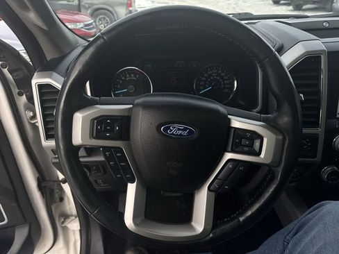 Used 2018 Ford F150 Lariat w/ Equipment Group 502A Luxury image 18