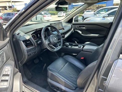 Used 2024 Nissan Rogue Platinum w/ Platinum Premium Package AWD/4WD image 6