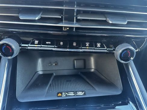 New 2026 Chevrolet Traverse LT image 27