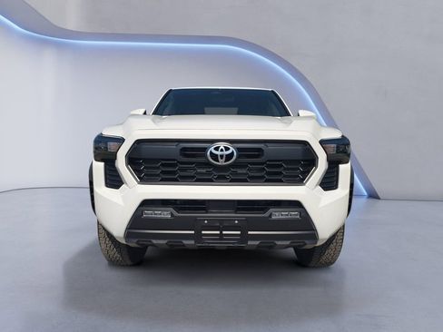 Used 2025 Toyota Tacoma TRD Off-Road AWD/4WD image 9