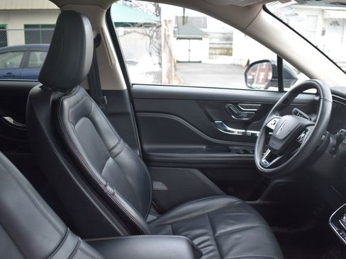 Used 2024 Lincoln Corsair Reserve w/ Equipment Group 201A image 21