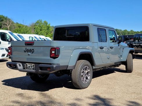 New 2026 Jeep Gladiator Sport AWD/4WD image 12