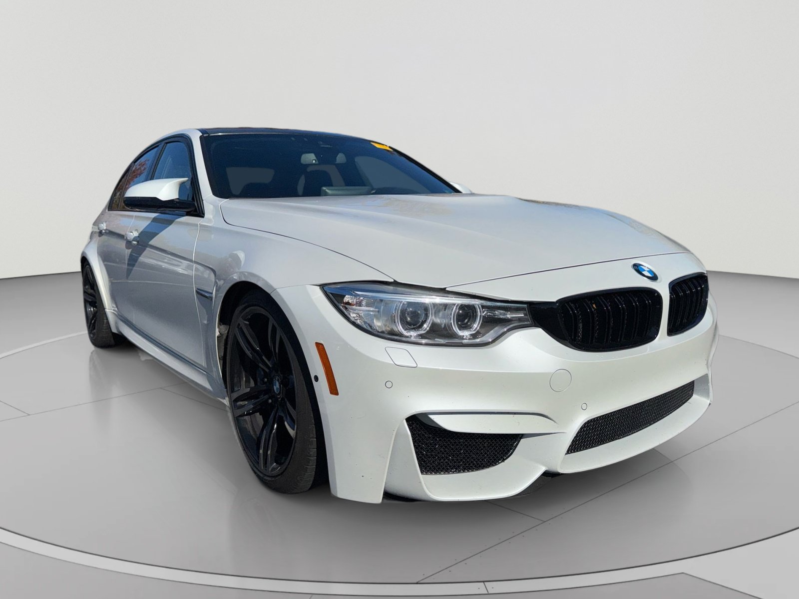 Used 2016 BMW M3 RWD image 3