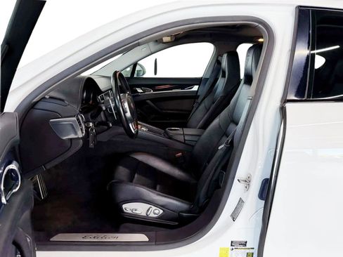 Used 2016 Porsche Panamera image 14