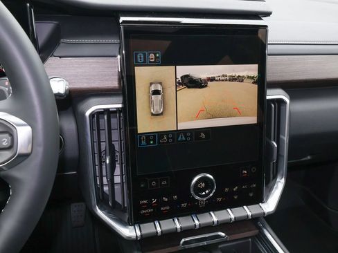 New 2026 GMC Acadia Denali w/ Super Cruise Package FWD image 22