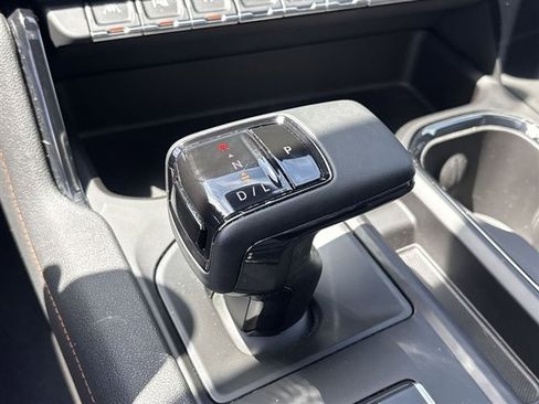 Certified 2023 GMC Sierra 1500 AT4 w/ AT4 Premium Package AWD/4WD image 16