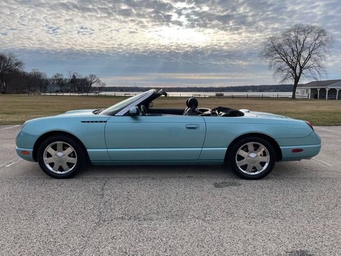 Used 2002 Ford Thunderbird RWD image 5