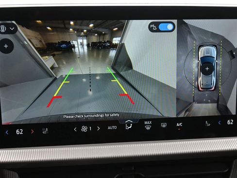 New 2026 Ford Explorer ST-Line image 12