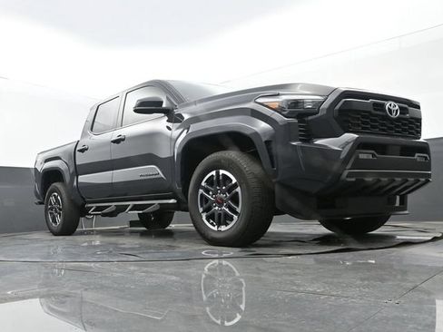 Used 2024 Toyota Tacoma TRD Sport RWD image 23