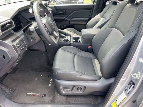Certified 2025 Toyota 4Runner TRD Off-Road Premium w/ Tow Technology Package AWD/4WD image 20