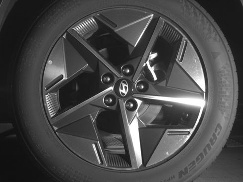 Used 2025 Hyundai Tucson SEL image 14