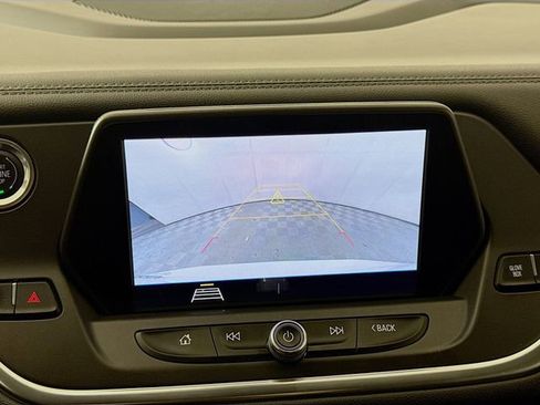 Used 2020 Chevrolet Blazer LT image 13