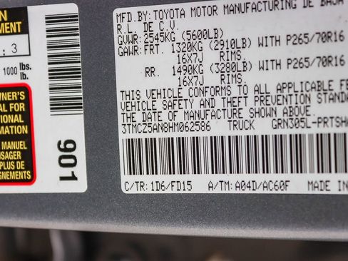 Used 2017 Toyota Tacoma SR5 image 11