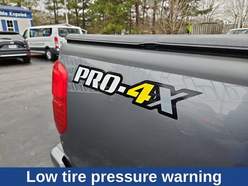 Used 2018 Nissan Frontier PRO-4X image 7