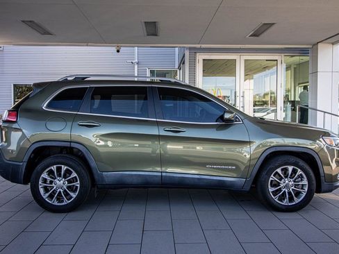 Used 2019 Jeep Cherokee Latitude Plus image 19