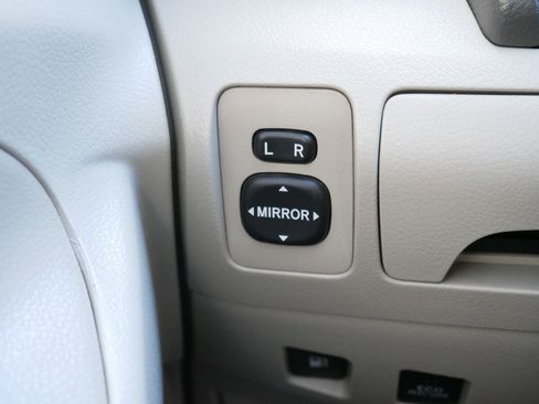 Used 2009 Toyota Camry image 27