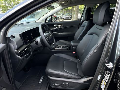 New 2026 Kia Sportage EX FWD image 18