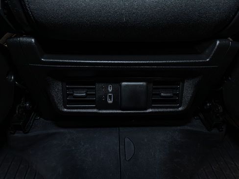 Used 2024 GMC Sierra 2500 SLE w/ SLE Convenience Package image 23