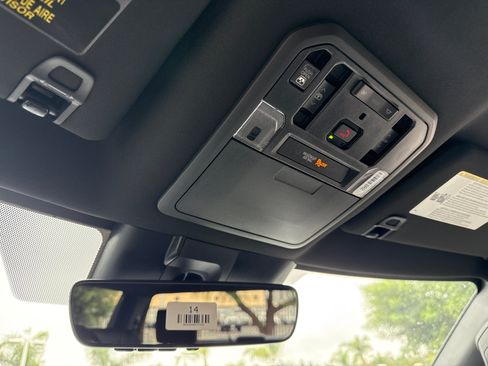 New 2026 Toyota Tundra Limited AWD/4WD image 31