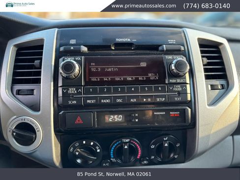 Used 2012 Toyota Tacoma 4x4 Double Cab w/ SR5 Pkg image 16