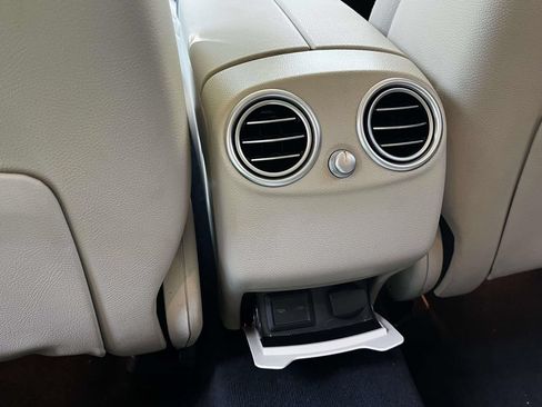 Used 2022 Mercedes-Benz GLC 300 4MATIC w/ Premium Package Lite image 13