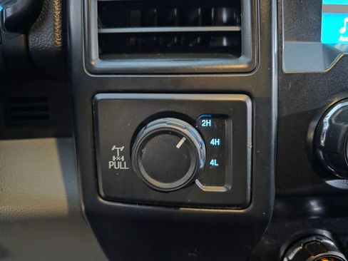Used 2019 Ford F150 XL w/ Equipment Group 101A Mid AWD/4WD image 17