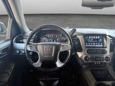 Used 2018 GMC Yukon SLT w/ Open Road Package AWD/4WD image 30