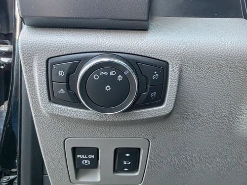 Used 2016 Ford F150 XLT w/ Equipment Group 302A Luxury AWD/4WD image 11