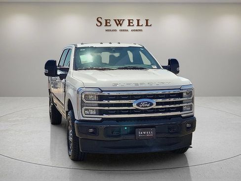 Used 2024 Ford F350 King Ranch w/ FX4 Off-Road Package AWD/4WD image 7
