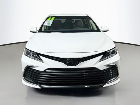 Used 2023 Toyota Camry LE FWD image 11