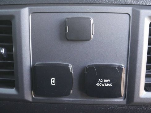 Used 2017 Ford F150 XLT w/ Equipment Group 301A Mid AWD/4WD image 53