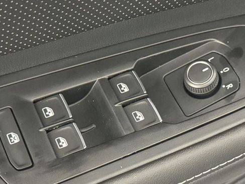 New 2026 Volkswagen Atlas SEL image 18