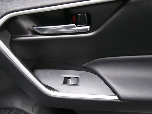 Certified 2022 Toyota RAV4 XLE image 26