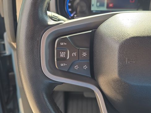 Used 2023 Ford Bronco Wildtrak image 28