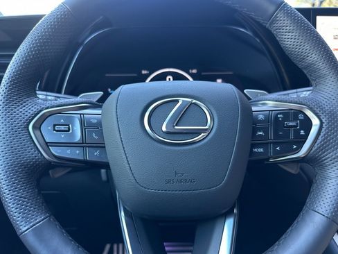 Used 2025 Lexus TX 500h AWD w/ Technology Package image 31