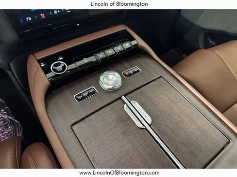 New 2025 Lincoln Navigator L Reserve image 34