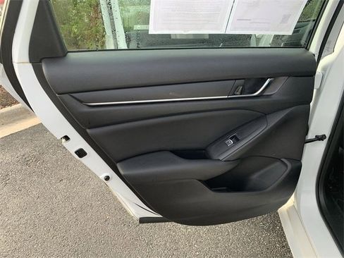 Used 2022 Honda Accord Sport image 15