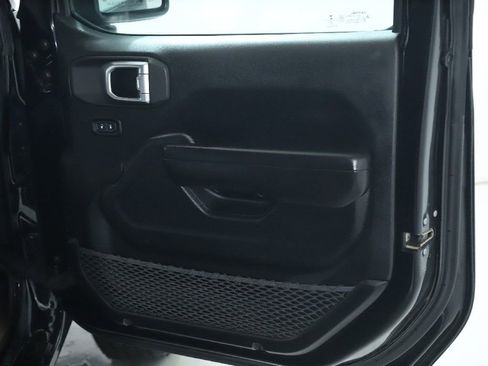 Used 2020 Jeep Wrangler Unlimited Sport image 31