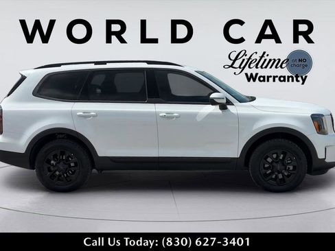 Used 2025 Kia Telluride AWD image 8