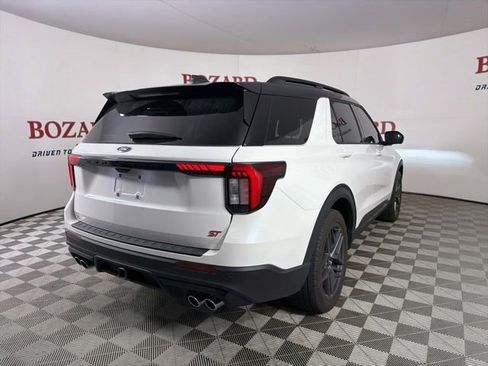 Certified 2025 Ford Explorer ST AWD/4WD image 8