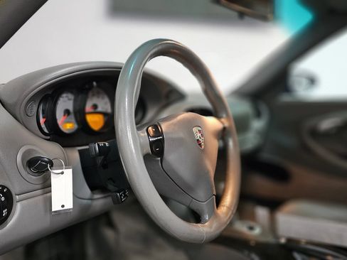Used 2003 Porsche 911 GT3 RS image 11