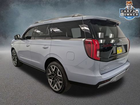 Used 2025 Ford Expedition Platinum w/ Platinum Ultimate Package AWD/4WD image 6